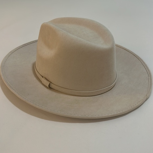 NWOT Wool Blend Women’s Cowboy Hat in Bone Color OS main image 11